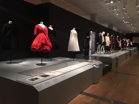 yves saint laurent the perfection of style exhibit|ysl clothing.